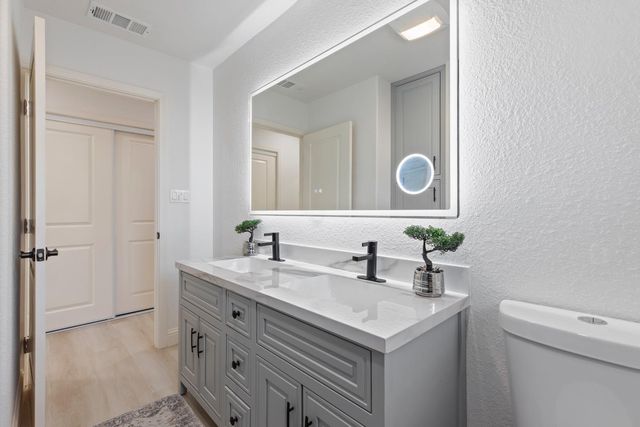 403 Kerr Ave, Modesto, CA 95354