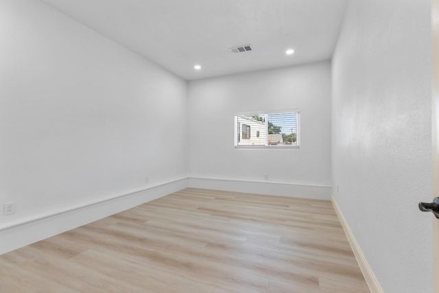 403 Kerr Ave, Modesto, CA 95354