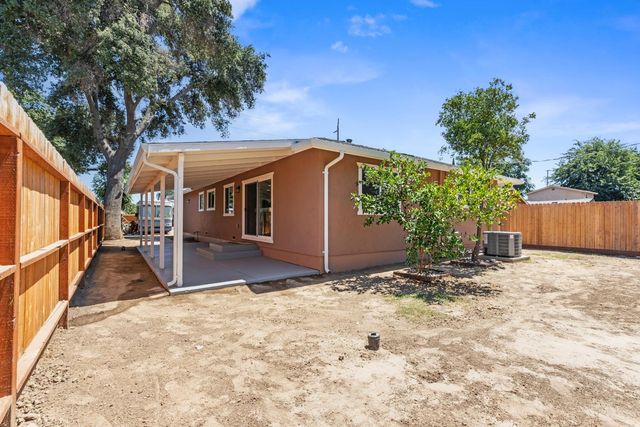 403 Kerr Ave, Modesto, CA 95354