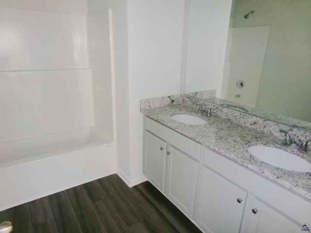 404 NW Oakwood Drive, Milledgeville, GA 31061