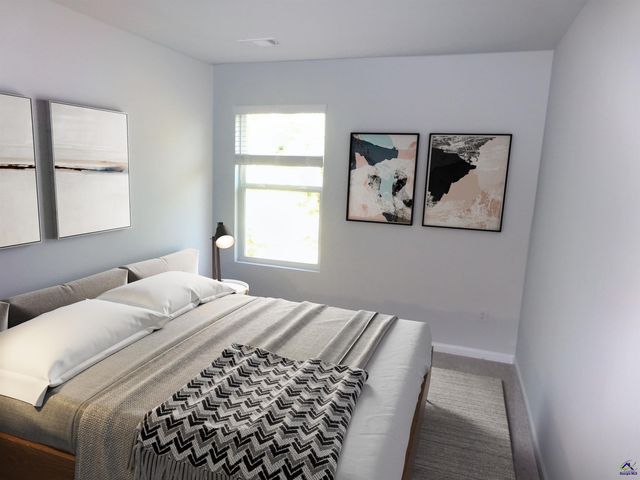 404 NW Oakwood Drive, Milledgeville, GA 31061