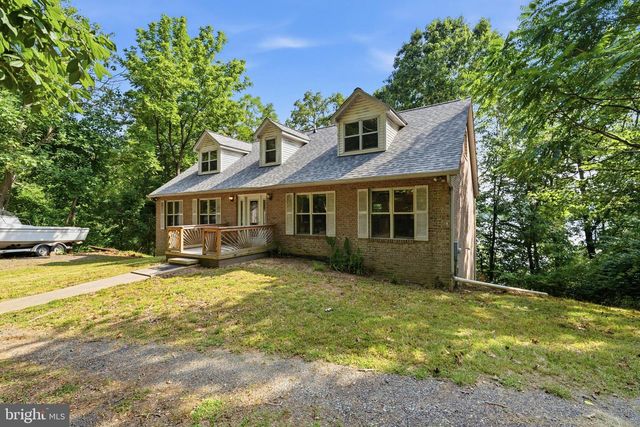 924 CHART CT, Lusby, MD 20657