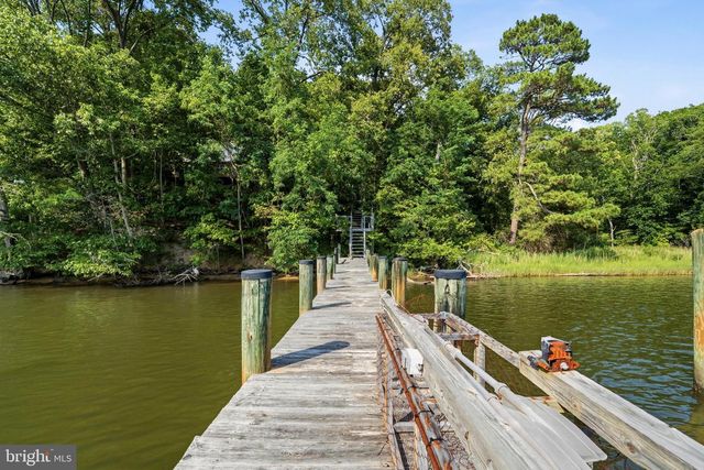 924 CHART CT, Lusby, MD 20657