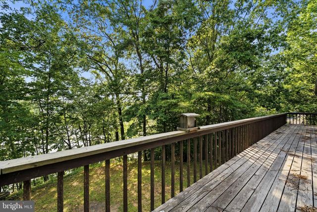 924 CHART CT, Lusby, MD 20657