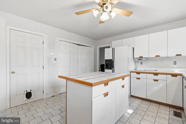 924 CHART CT, Lusby, MD 20657