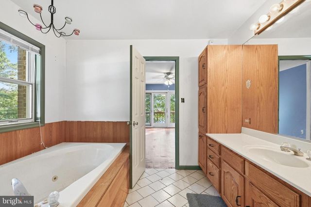924 CHART CT, Lusby, MD 20657
