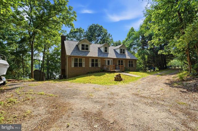 924 CHART CT, Lusby, MD 20657