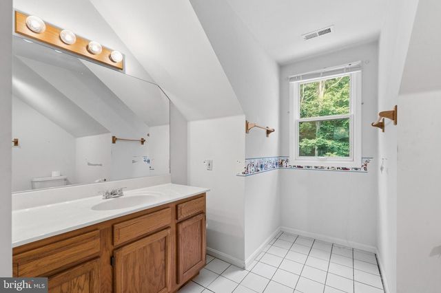 924 CHART CT, Lusby, MD 20657
