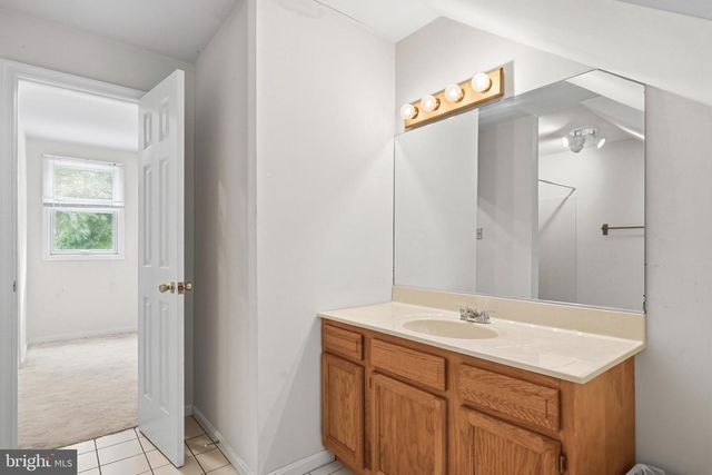 924 CHART CT, Lusby, MD 20657