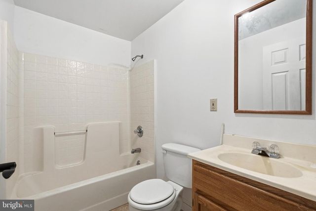 924 CHART CT, Lusby, MD 20657