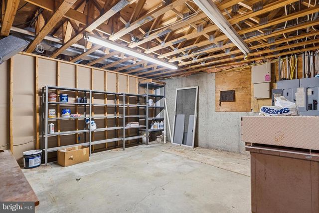 924 CHART CT, Lusby, MD 20657