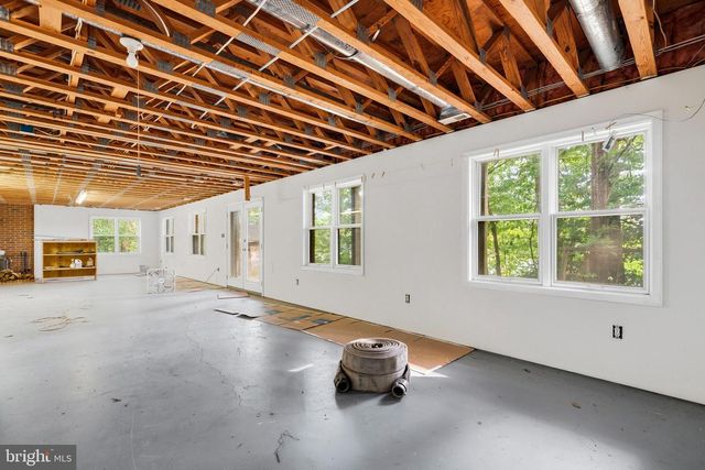 924 CHART CT, Lusby, MD 20657