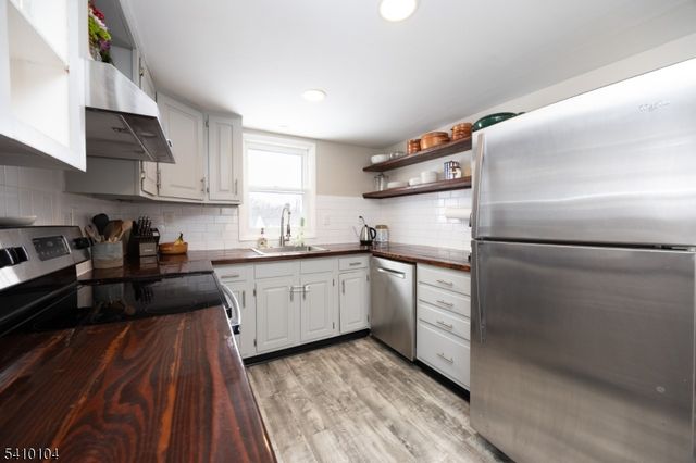 3 Learn Rd, Knowlton Twp., NJ 07832