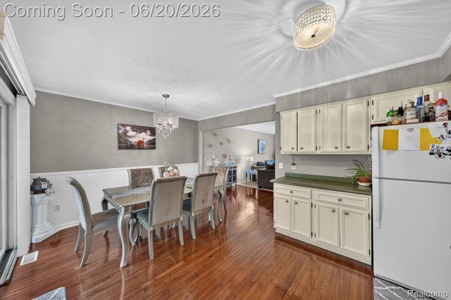 15905 New Bedford Drive 334, Clinton Charter Township, MI 48038