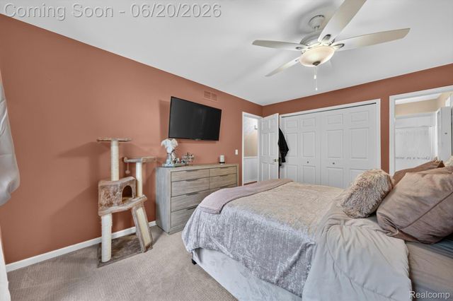 15905 New Bedford Drive 334, Clinton Charter Township, MI 48038