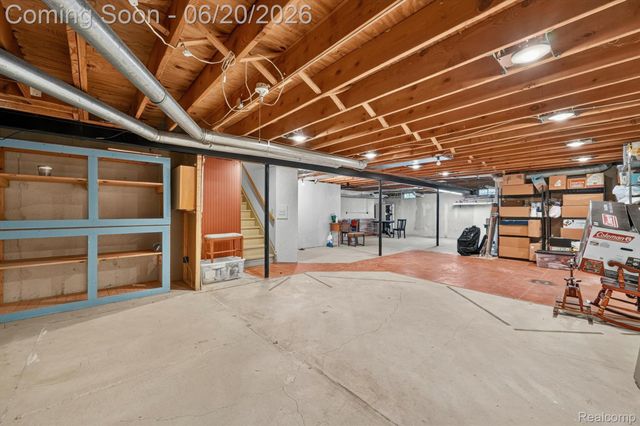 15905 New Bedford Drive 334, Clinton Charter Township, MI 48038