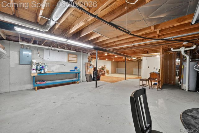 15905 New Bedford Drive 334, Clinton Charter Township, MI 48038
