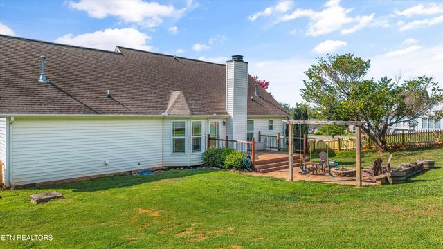 3621 Touchstone Drive, Maryville, TN 37801