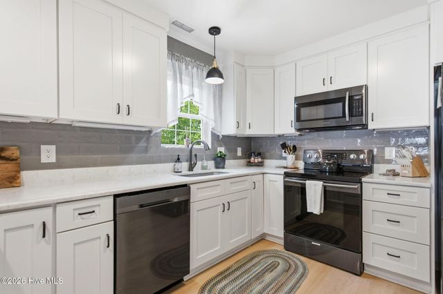 101 NW 11th Street, Oak Island, NC 28465