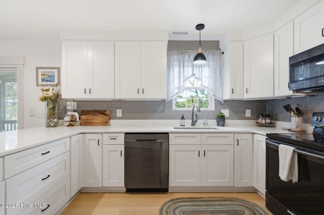 101 NW 11th Street, Oak Island, NC 28465