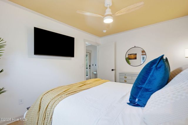 101 NW 11th Street, Oak Island, NC 28465