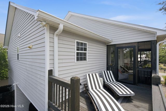 101 NW 11th Street, Oak Island, NC 28465