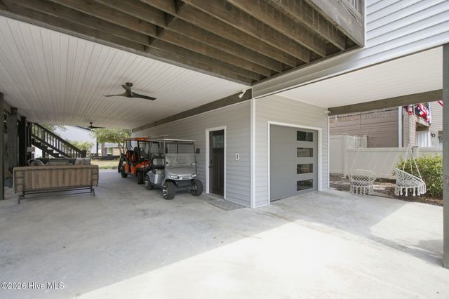 101 NW 11th Street, Oak Island, NC 28465