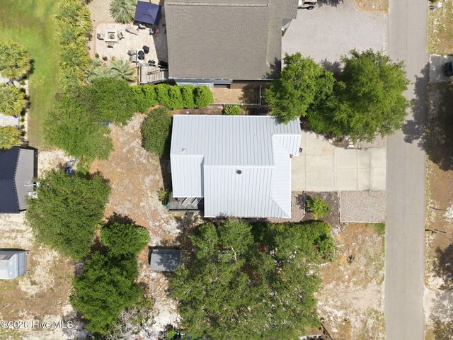 101 NW 11th Street, Oak Island, NC 28465