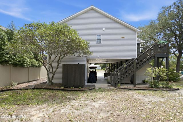 101 NW 11th Street, Oak Island, NC 28465