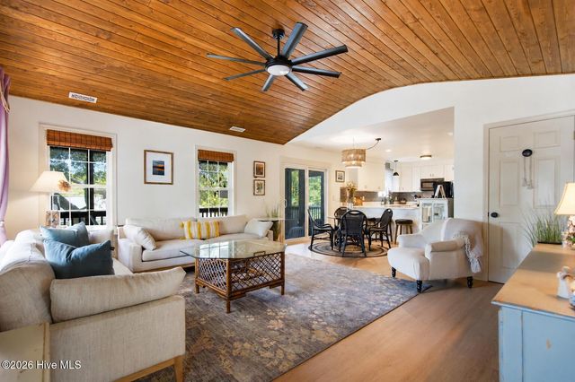 101 NW 11th Street, Oak Island, NC 28465