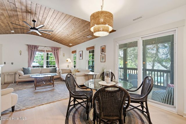 101 NW 11th Street, Oak Island, NC 28465