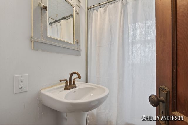 3012 9th Street, Muskegon Heights City, MI 49444