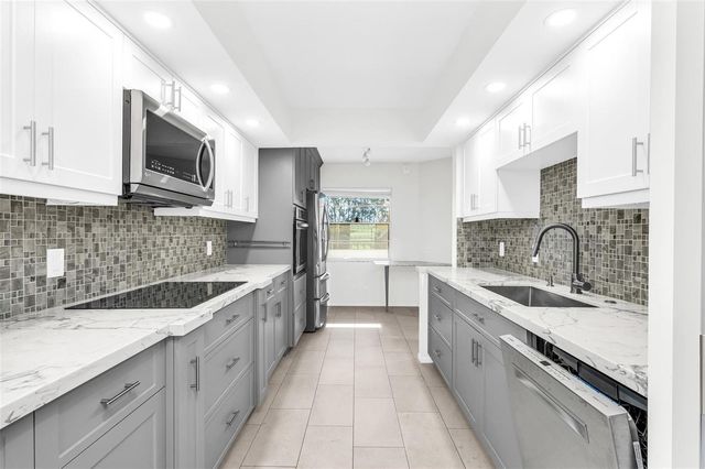 1703 Andros Isle G4, Coconut Creek, FL 33066