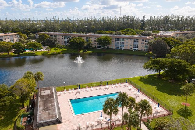 1703 Andros Isle G4, Coconut Creek, FL 33066