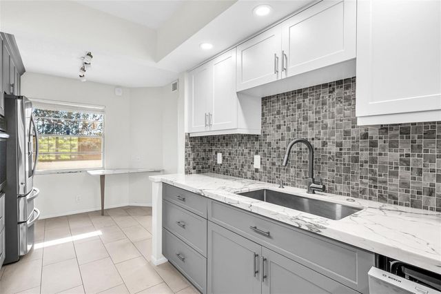 1703 Andros Isle G4, Coconut Creek, FL 33066