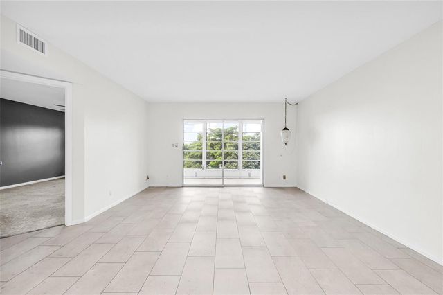 1703 Andros Isle G4, Coconut Creek, FL 33066