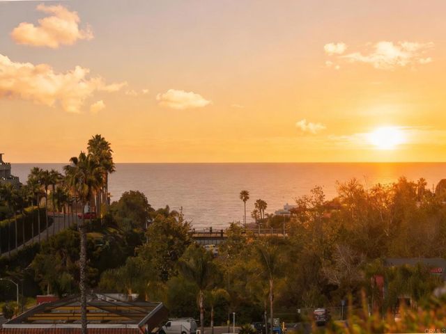 233 Mangano Circle, Encinitas, CA 92024