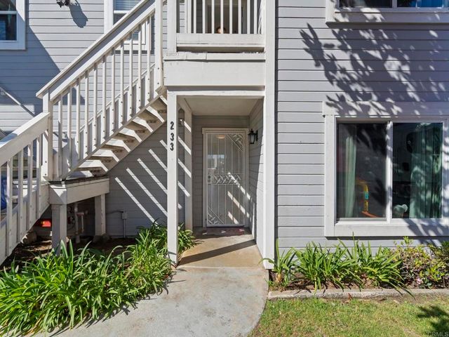 233 Mangano Circle, Encinitas, CA 92024