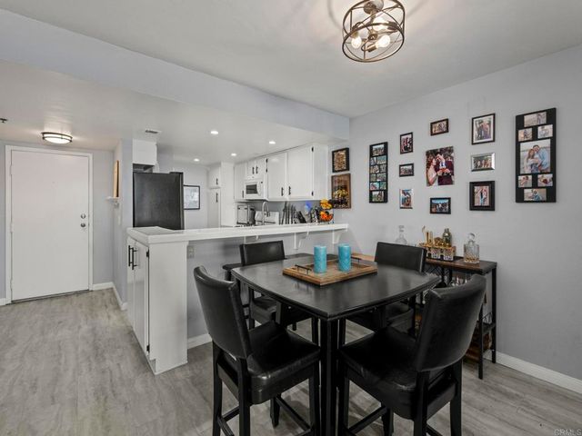 233 Mangano Circle, Encinitas, CA 92024