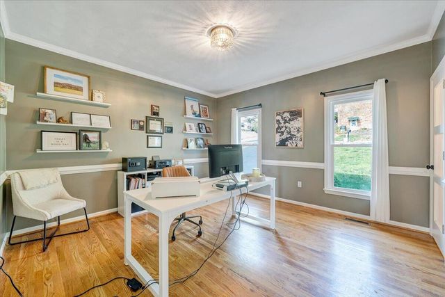 2932 W Club DR, Salem, VA 24153
