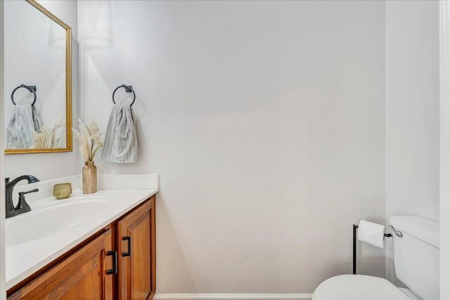 2932 W Club DR, Salem, VA 24153