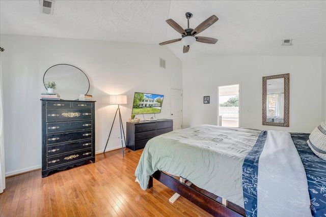 2932 W Club DR, Salem, VA 24153