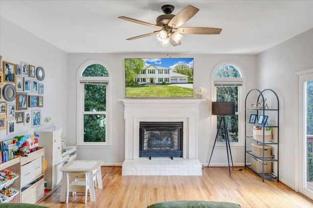 2932 W Club DR, Salem, VA 24153