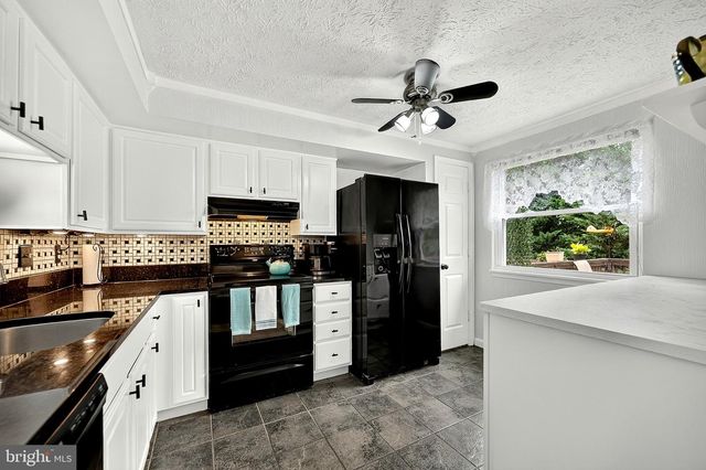3929 PLUM RUN CT, Fairfax, VA 22033