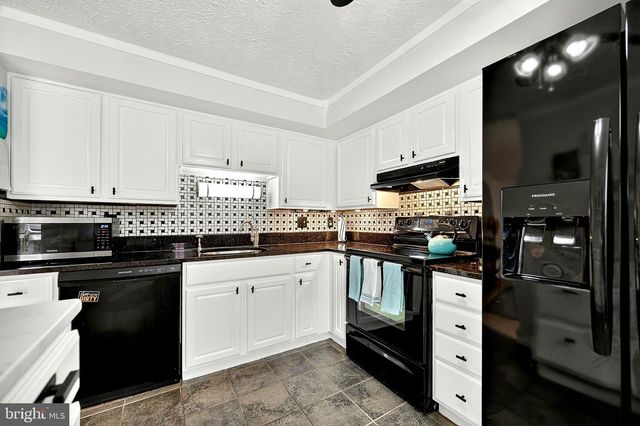 3929 PLUM RUN CT, Fairfax, VA 22033