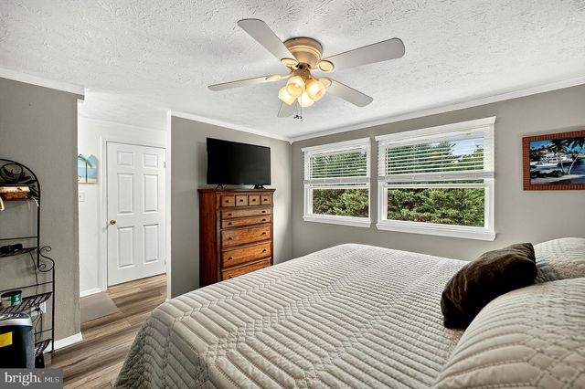 3929 PLUM RUN CT, Fairfax, VA 22033