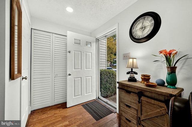 3929 PLUM RUN CT, Fairfax, VA 22033
