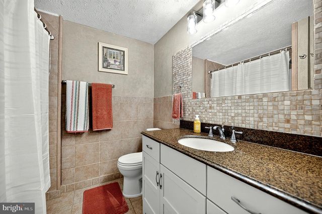 3929 PLUM RUN CT, Fairfax, VA 22033