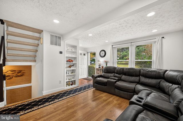 3929 PLUM RUN CT, Fairfax, VA 22033