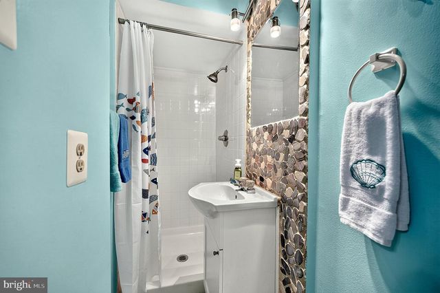 3929 PLUM RUN CT, Fairfax, VA 22033